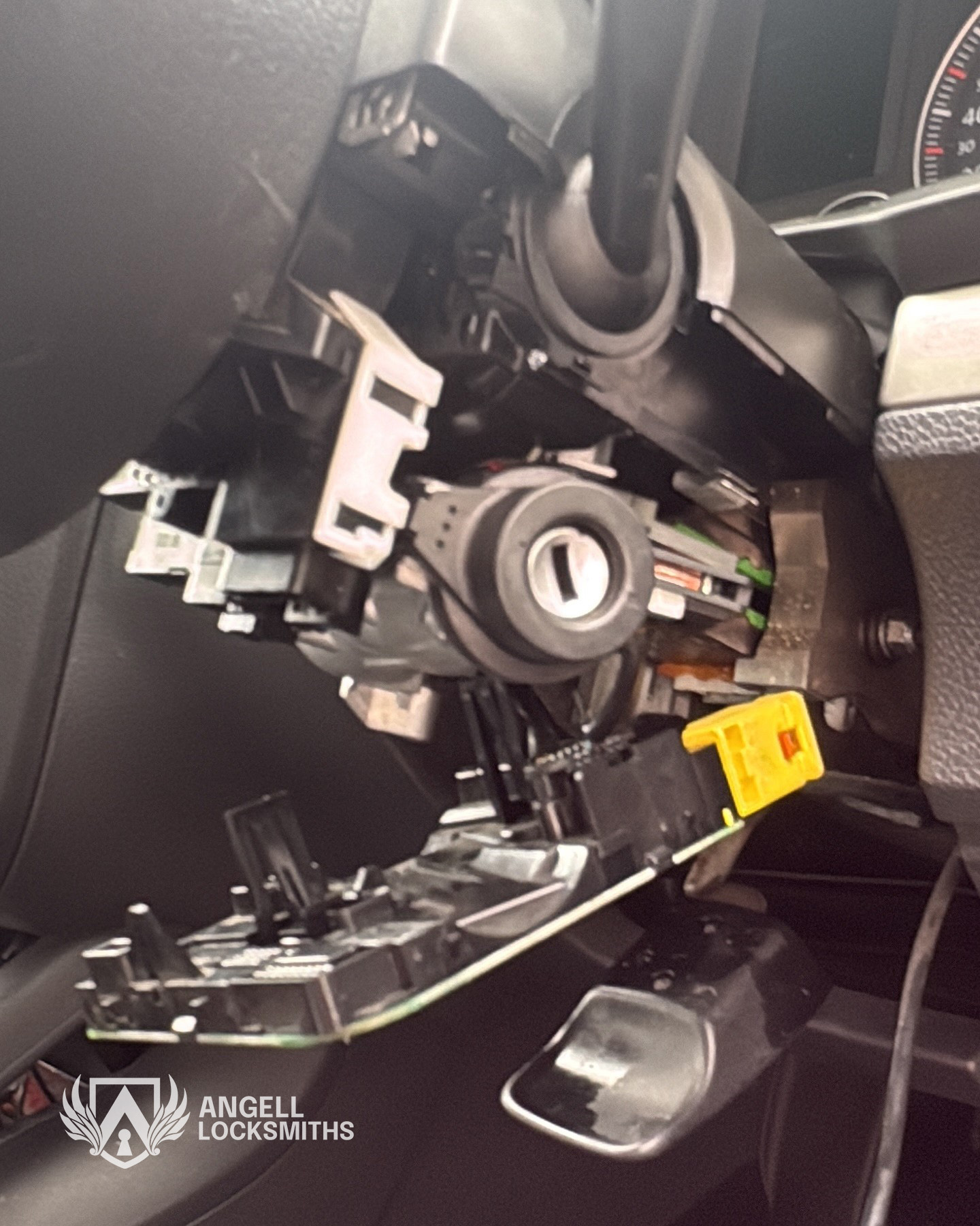 angellocksmith-opens-locks (1)